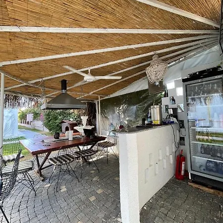 Belka Golf Deluxe Poolside Apartment *