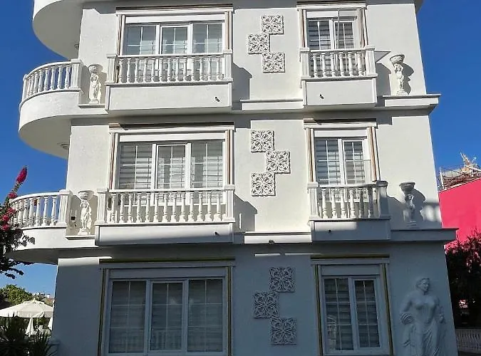 Belka Golf Deluxe Poolside