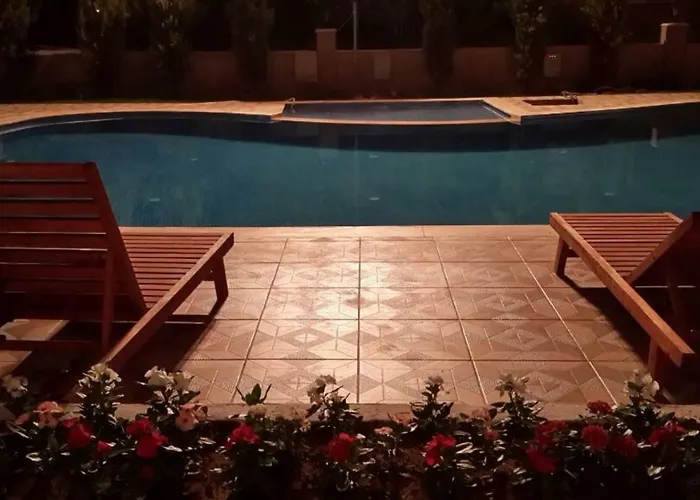 Lägenhet Belka Golf Deluxe Poolside