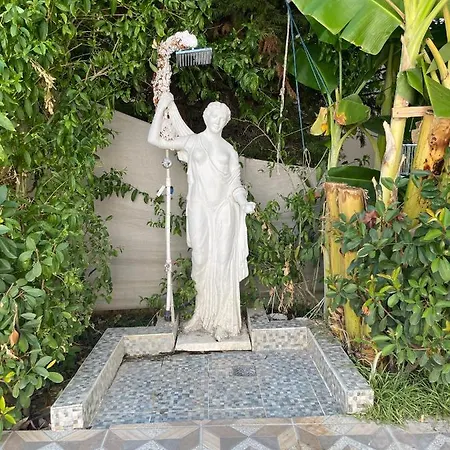 Belka Golf Deluxe Poolside Appartement *