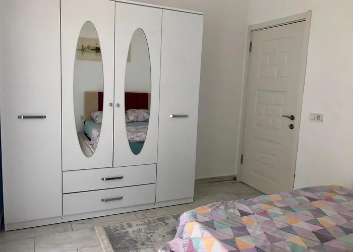 Belka Golf Deluxe Poolside Appartement *